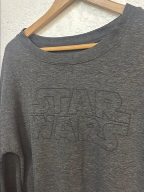 Star Wars dark charcoal gray long sleeve lightweight pullover sweatshirt Medium